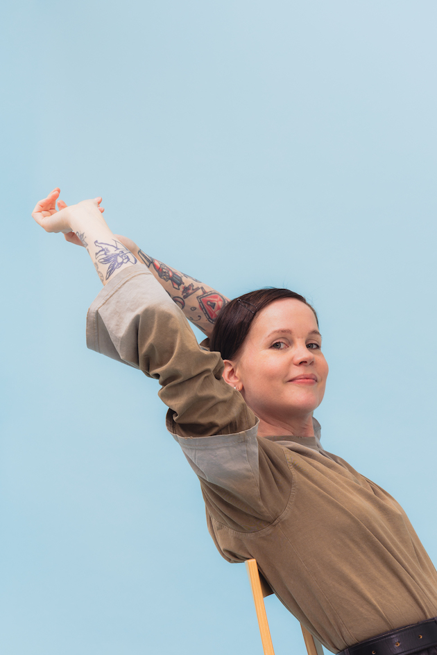 “Epäonnistuminen on niin läsnä ja arkista, että en suhtaudu siihen dramaattisesti.” haastattelussa taiteilija Hanna Perälä